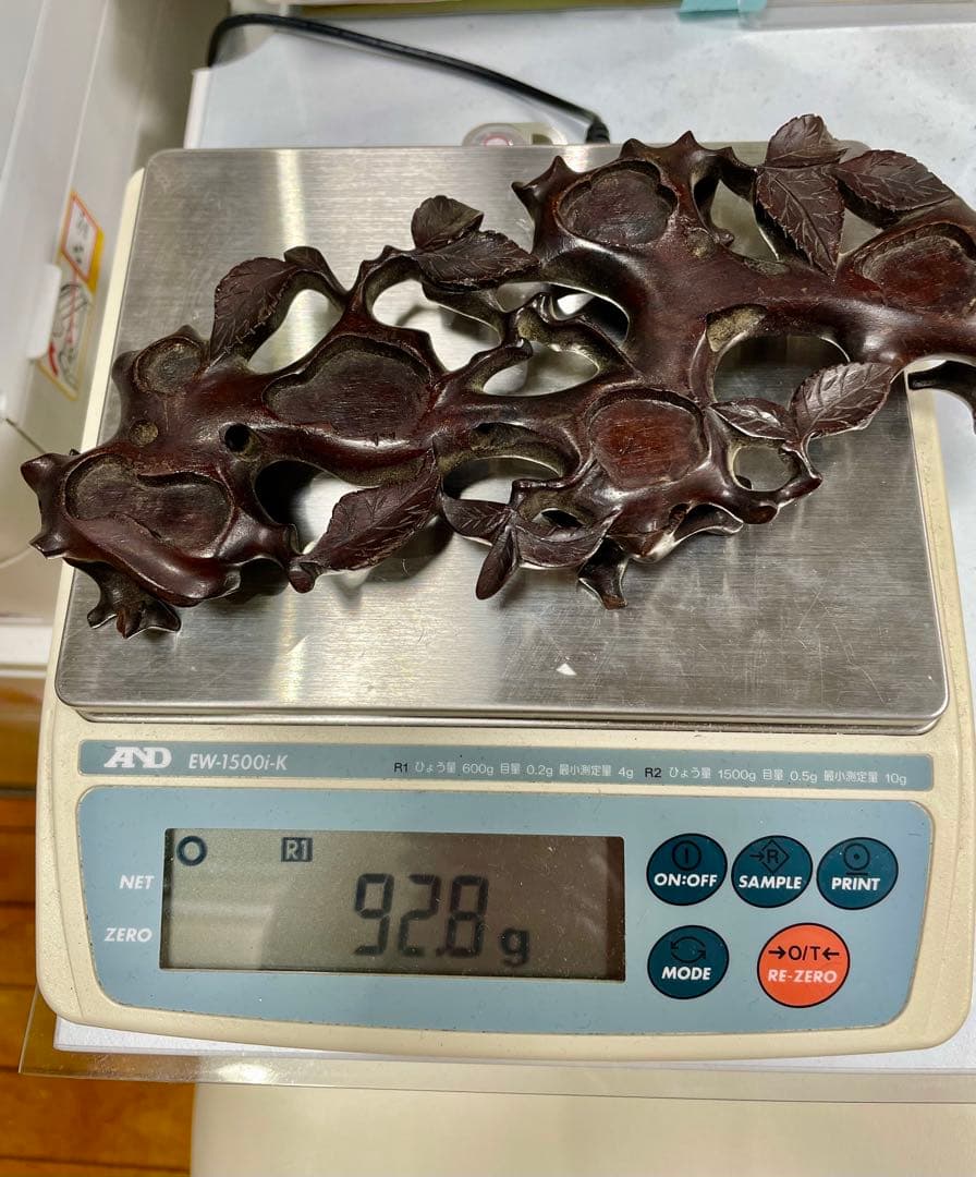 希少　中国骨董　美術品　翡翠　青島獅子　天然石　置物　年代物　台座付き　箱付き