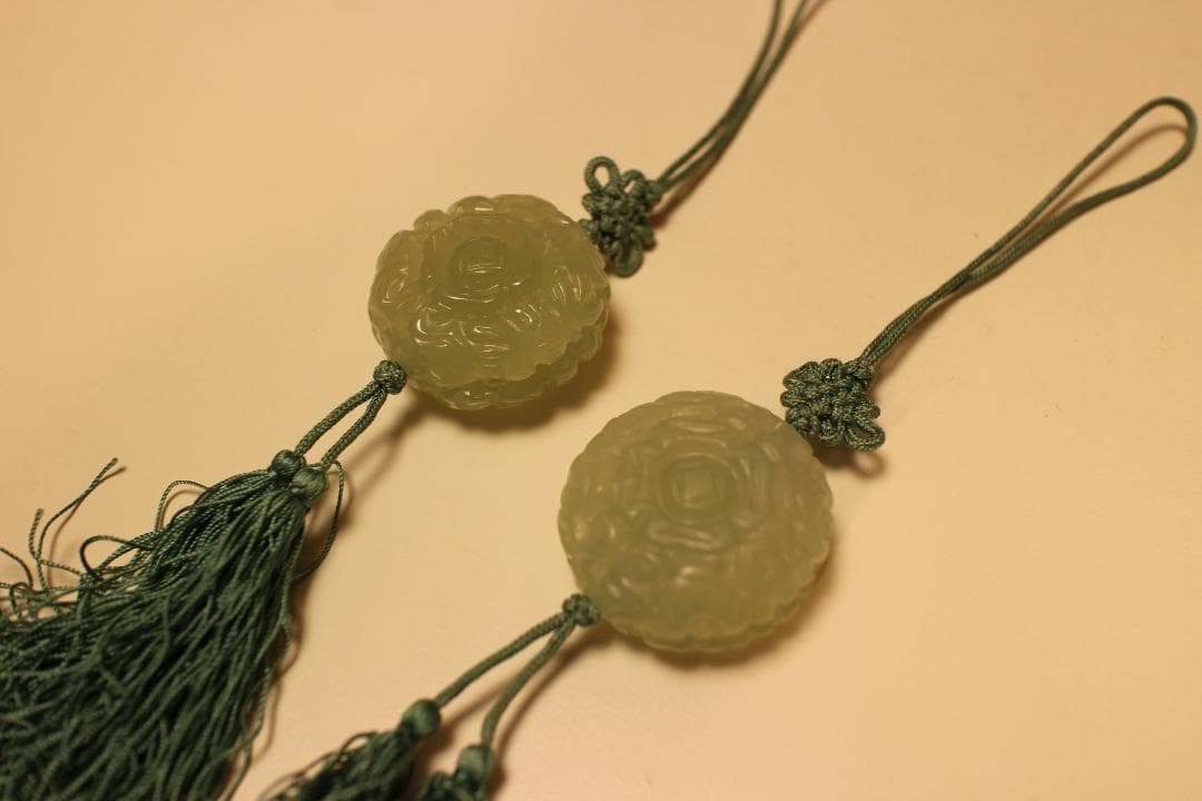 時代青い房飾り付き玉石製ペンダント2点　唐物掛軸茶道具古美術中国