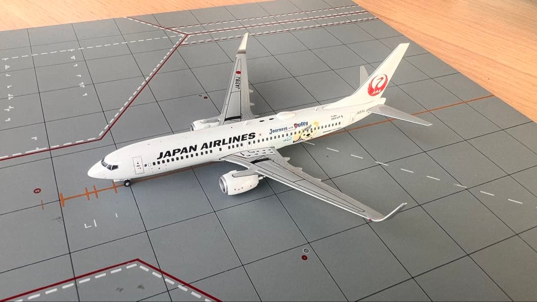 1/400 JAL 日本航空 737-800 ダッフィー