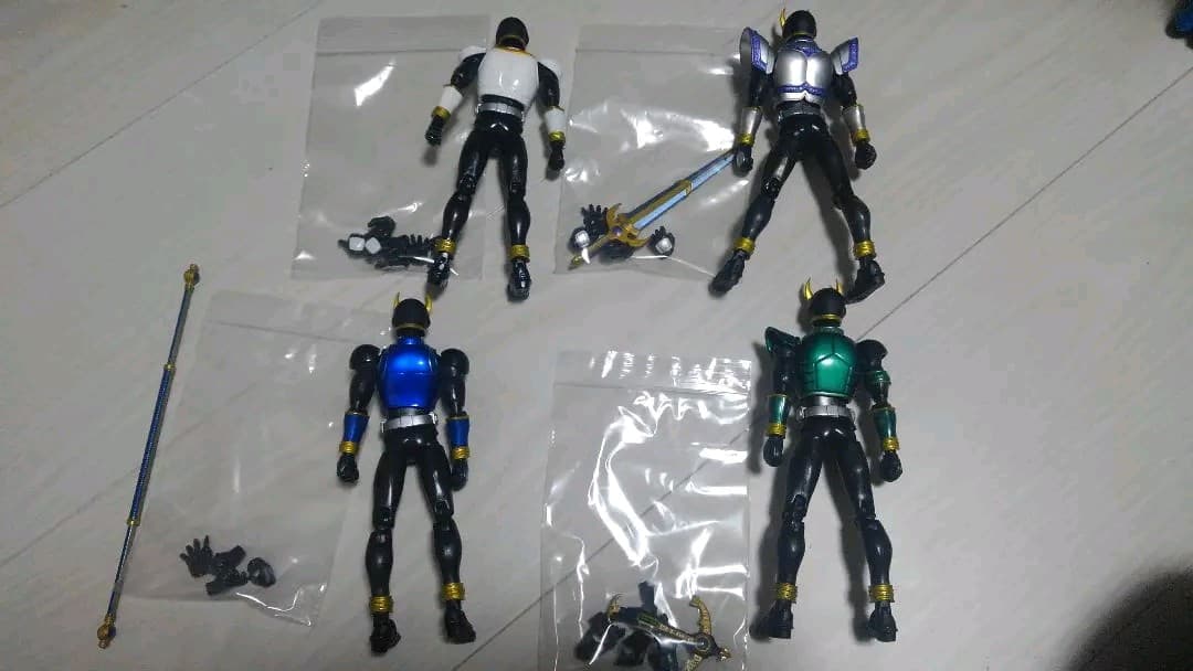 フィギュアーツ　仮面ライダークウガ　セット