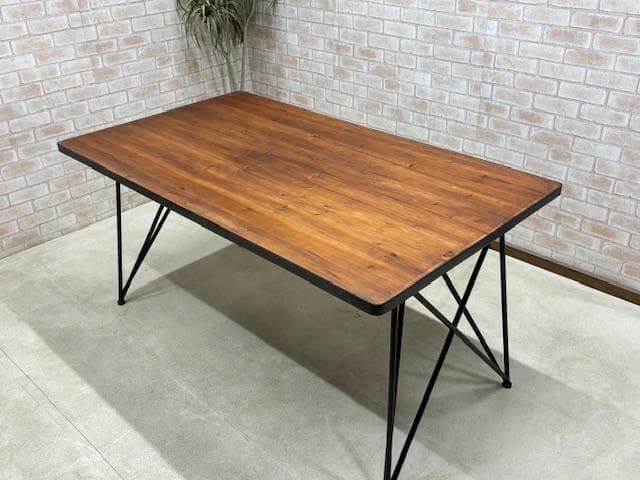 ダイニングテーブル　オーク　レトロ　カフェ風　新品