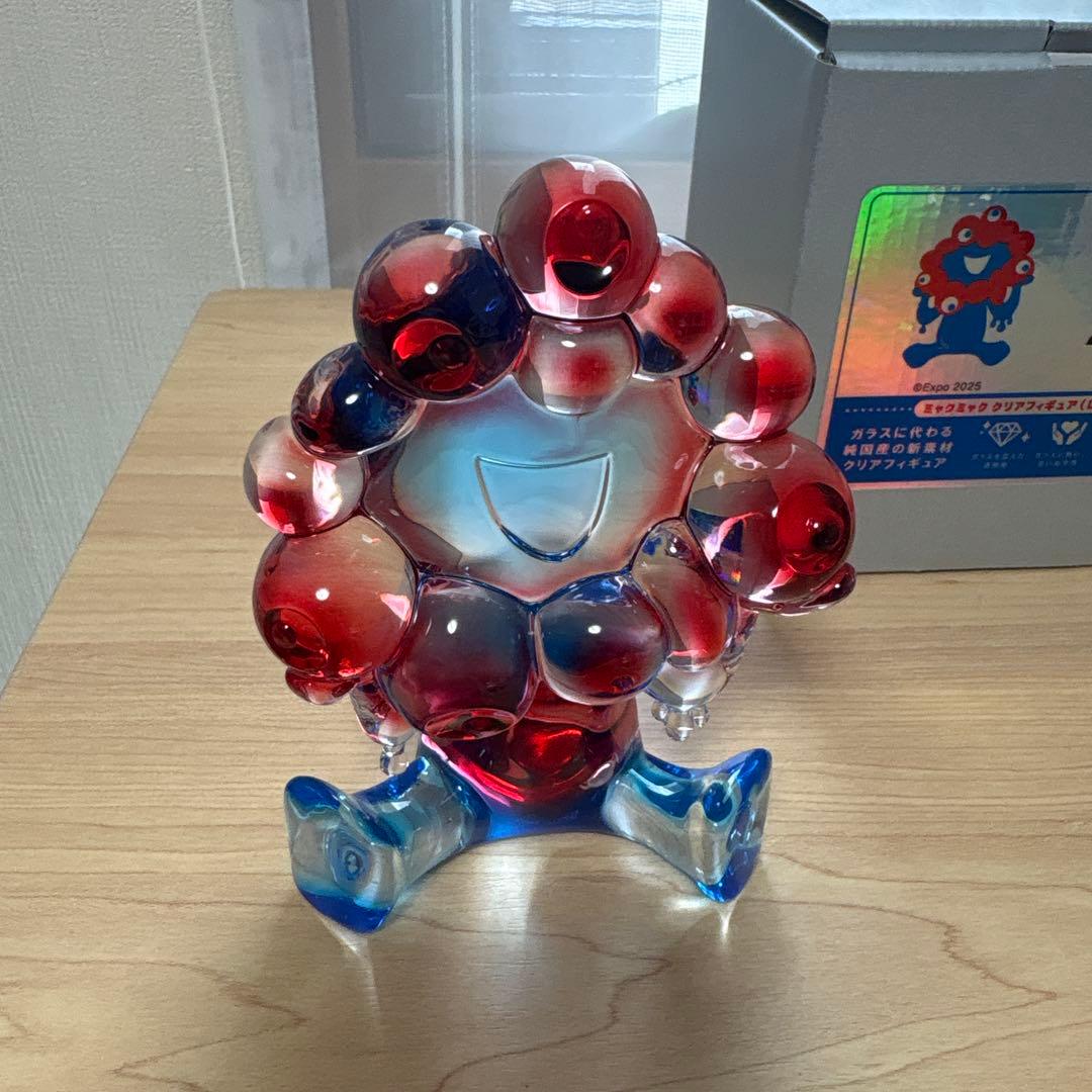 ミャクミャク　クリアフィギュア