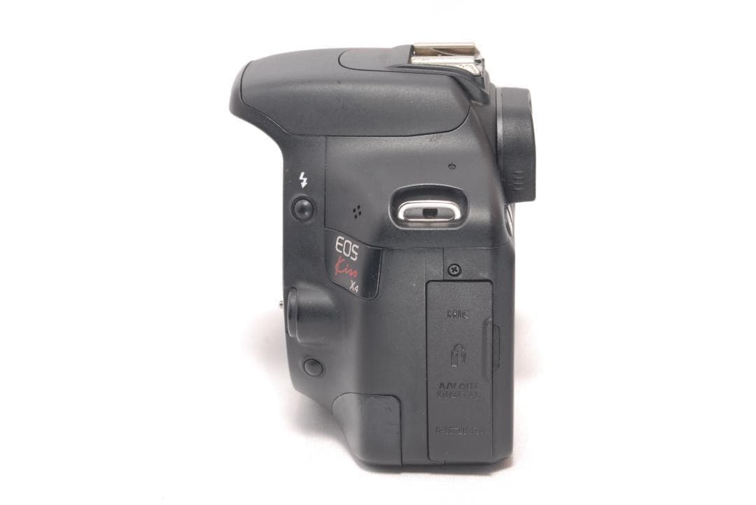 ⭐️届いてすぐ使える⭐️Canon Kiss X4 キャノン　デジタル一眼