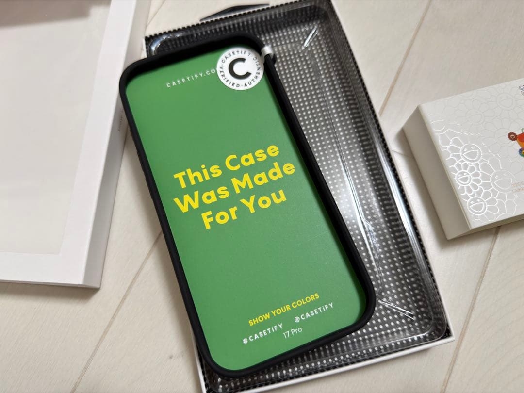 公式サイト購入品 CASETiFY スマイルiPhone17pro 村上隆