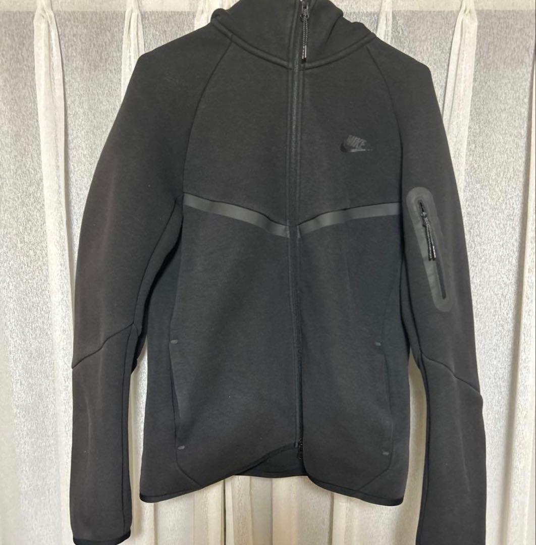 NIKE テックフリース ￼