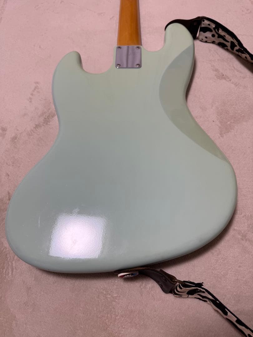 Edwards エレキベース ミントグリーン ストラップ付き