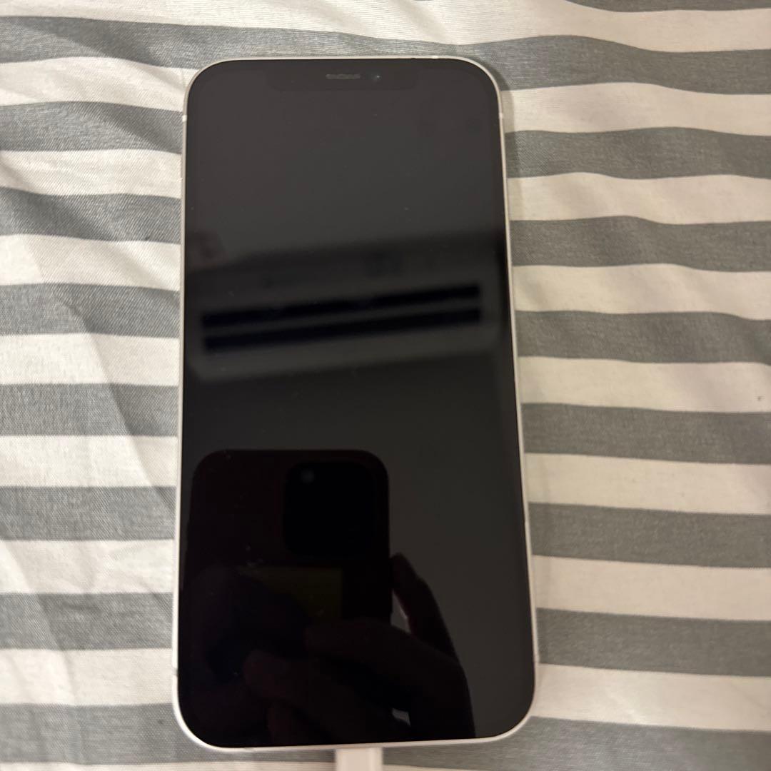 iPhone12 ホワイト 64gb 傷も少なく美品