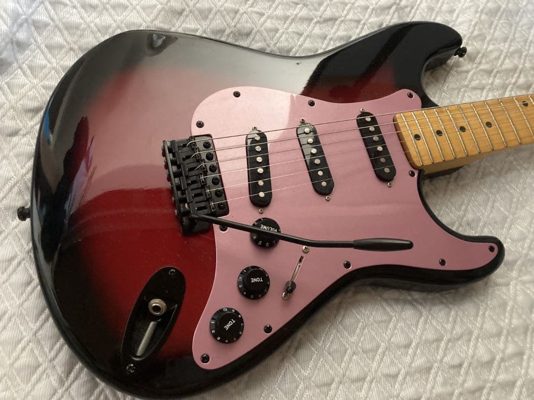 ラルクアンシエル　Kenさんモデル（Galaxy Red）風　ストラトキャスター