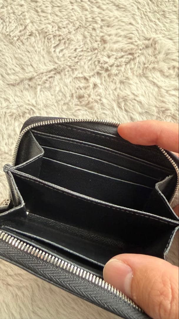 Louis Vuittonエピ　ジッピーパース［ルイヴィトン］