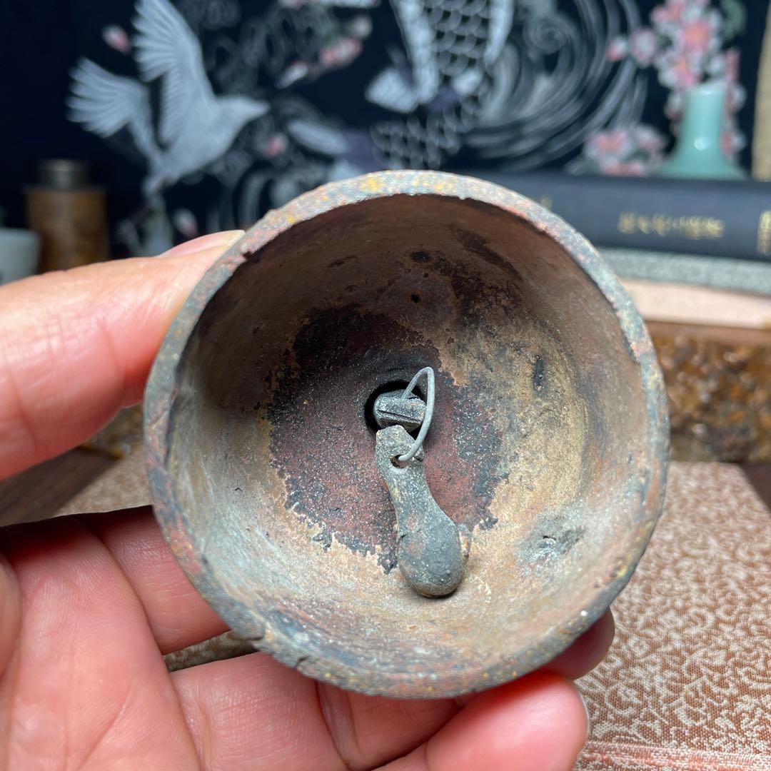 金属製 人形形状の鐘 ちいさな音が鳴るハンドベル 古道具 骨董