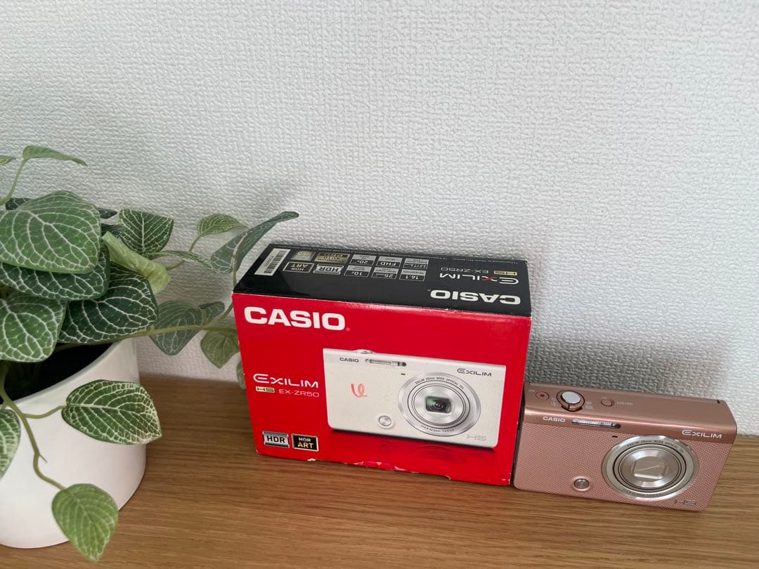 【超美品】箱ありCASIO EXILIM EX-ZR250 ピンク