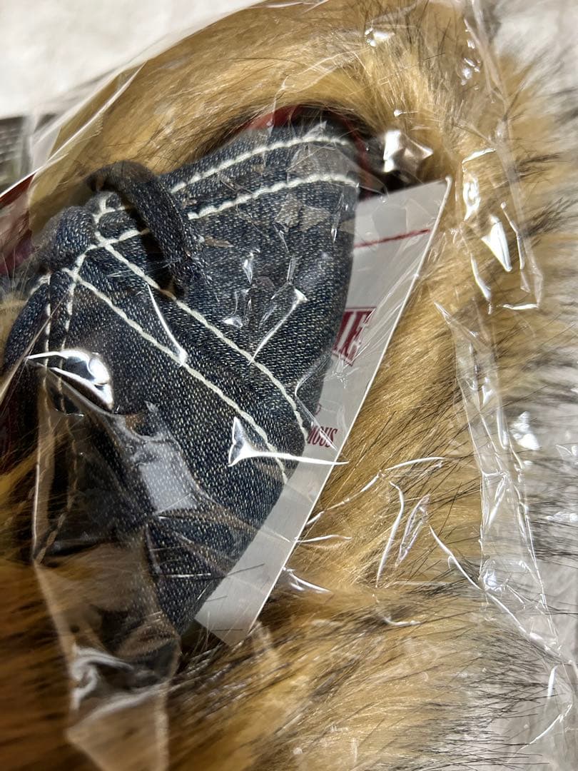 シュプリーム×トゥルーレリジョン イヤ フラップ5パネルキャップ　25aw