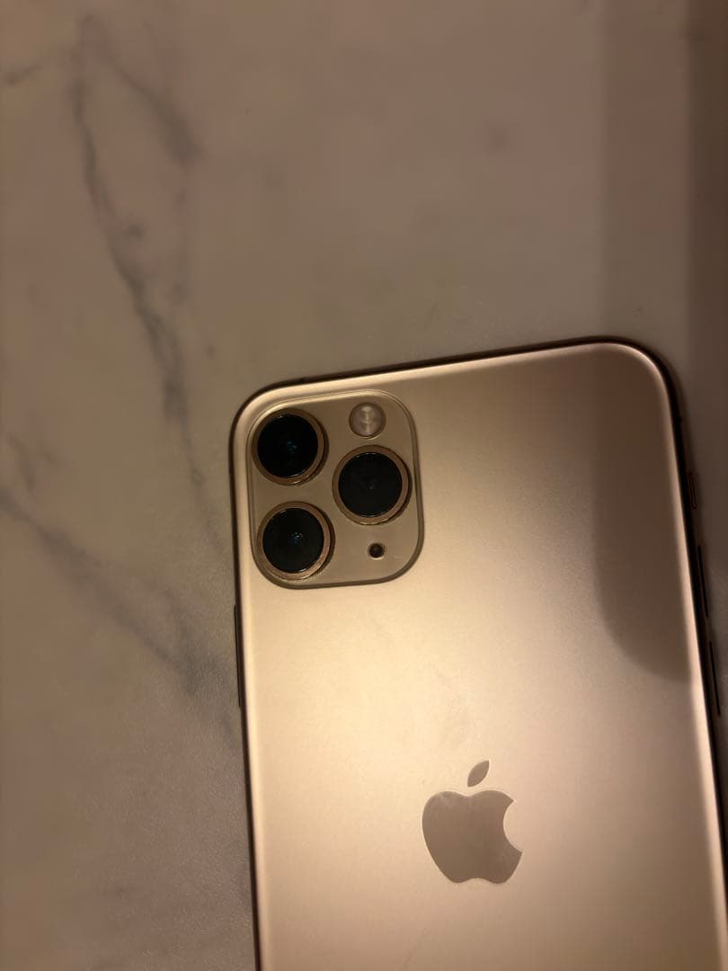 美品　Apple iPhone11Pro 256GB ゴールド