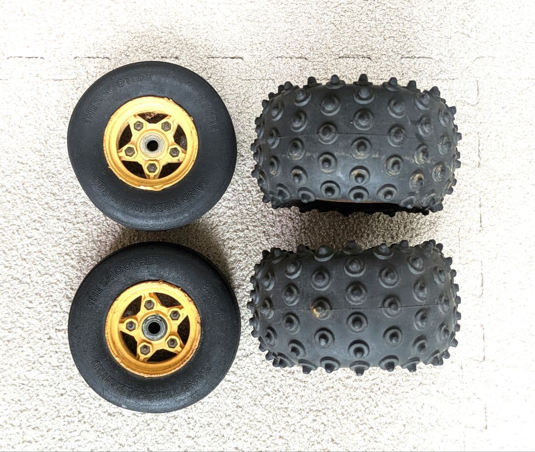 タミヤ　ホンダＳ8000のシャーシ|