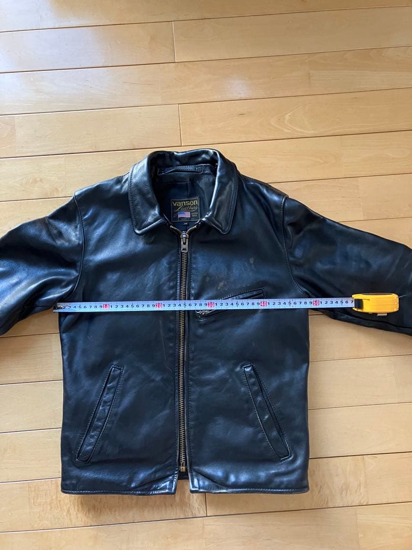 Vanson ENF 34 TALONジッパー使用