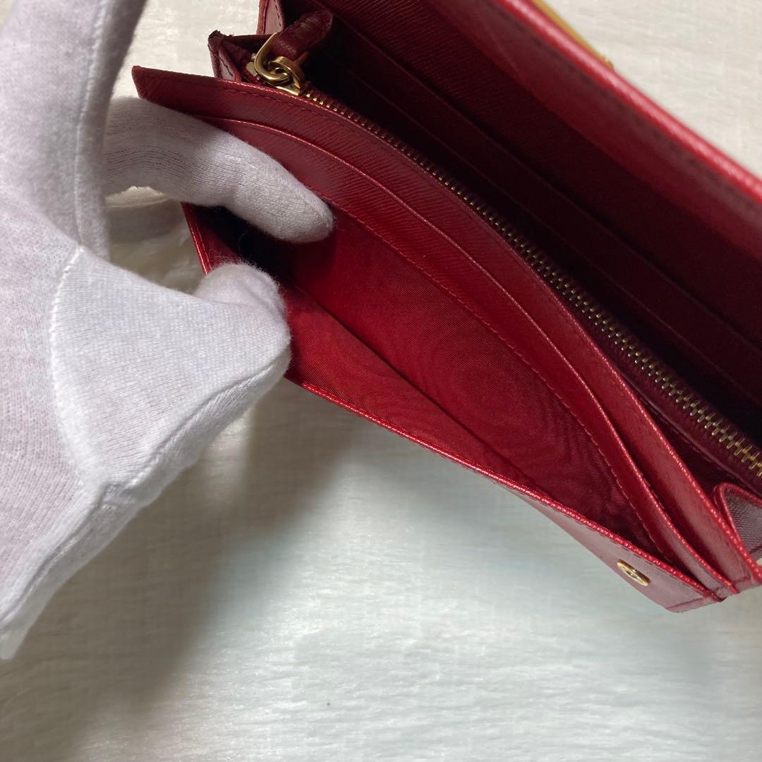 お買い得品　PRADA プラダ　サフィアーノ　長財布　赤　付属品　三角ロゴ