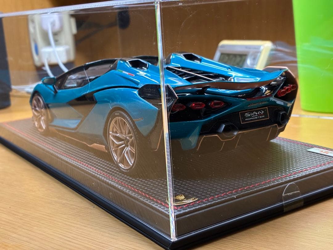 1/18 ランボルギーニ　シアンロードスター