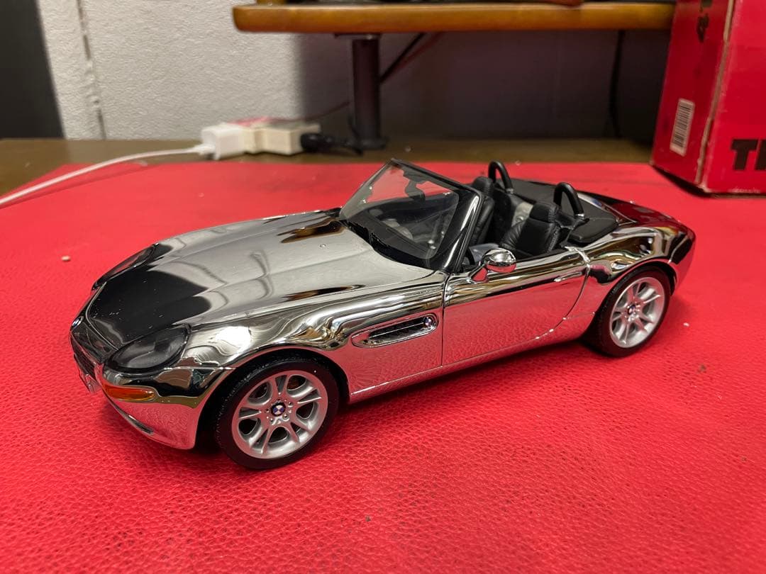 京商　BMW Z8 クロームメッキ