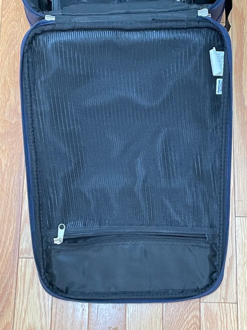 familiar ファミリア　紺色キャリーケース　スーツケース