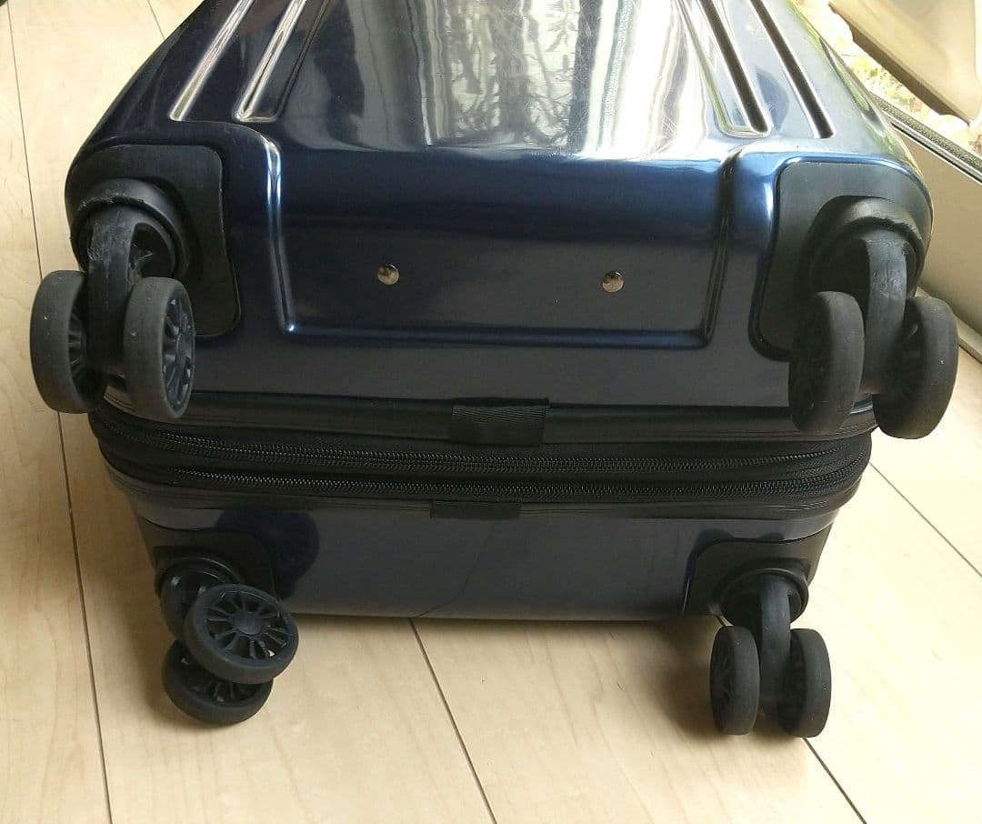 デルセー（DELSEY）ヘリウムエアロ　スーツケース Sサイズ ネイビー