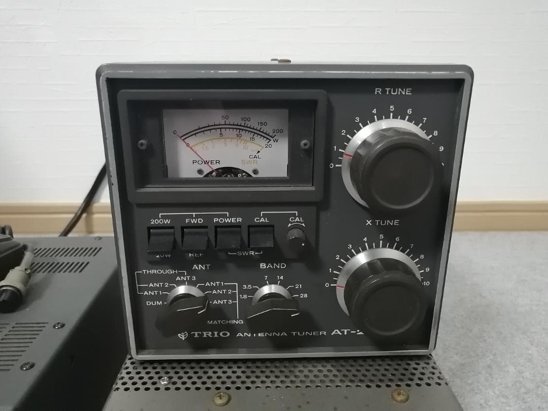 【中古】TRIO アンテナチューナー　AT-200　アマチュア無線