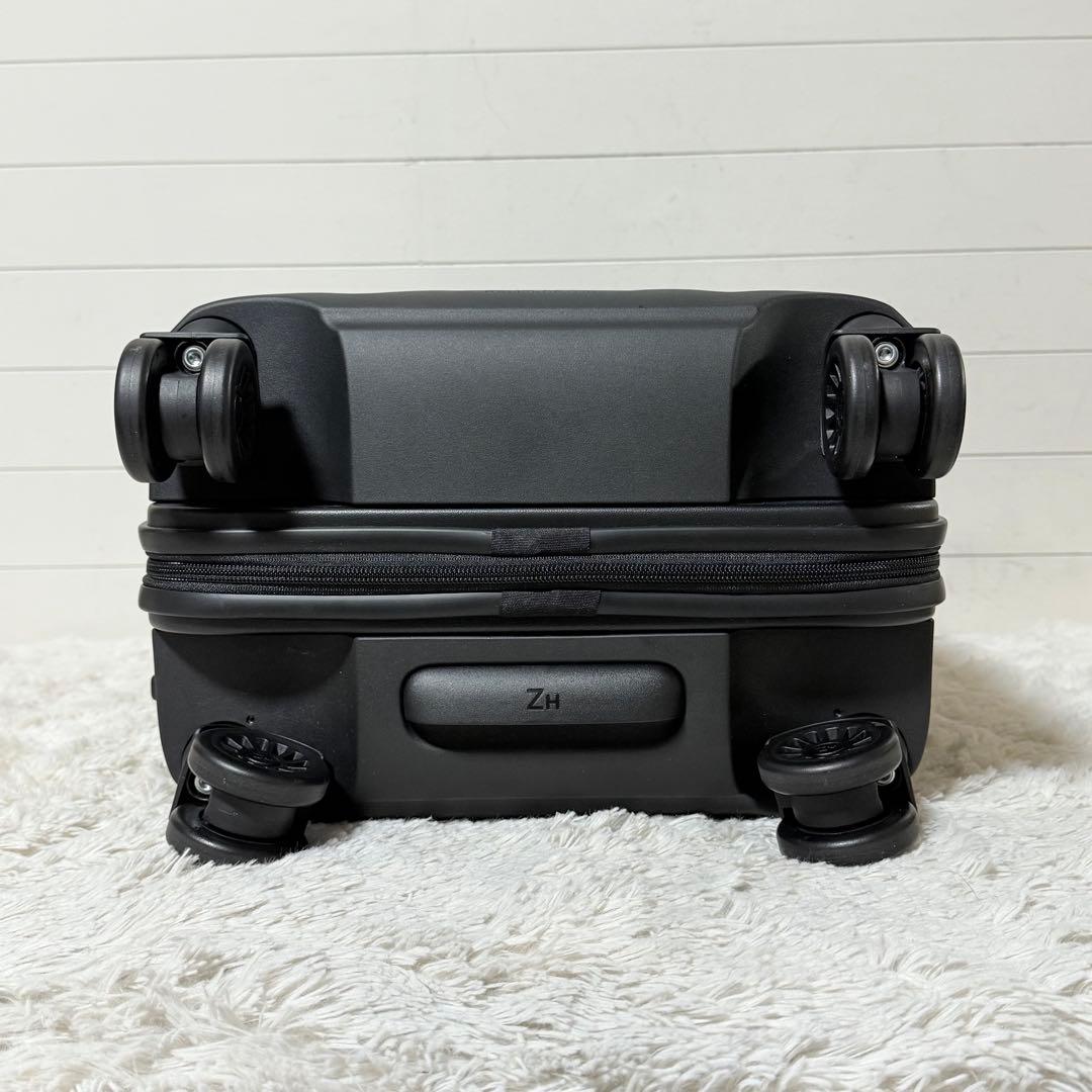 ⭐️新品未使用⭐️　ゼロハリバートン　EDGE LIGHTWEIGHT　スーツケース