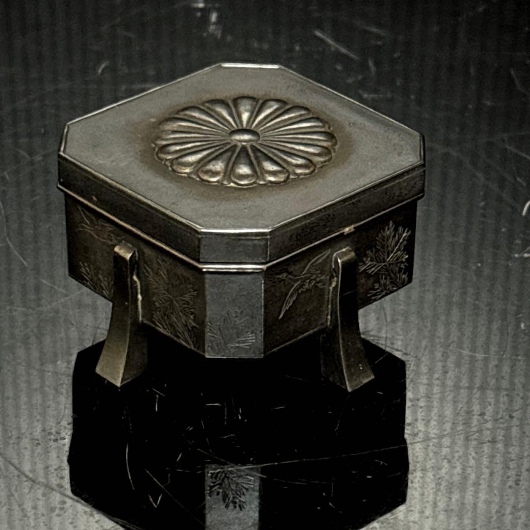 純銀 菊紋付 足付 ボンボニエール 箱 約87.5g