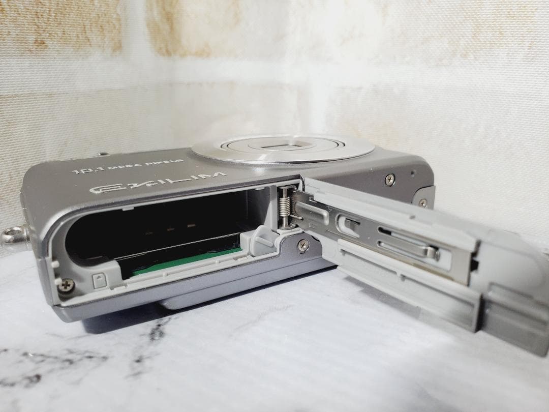 【RQ68】CASIO EXILIM EX-Z1080 デジカメ