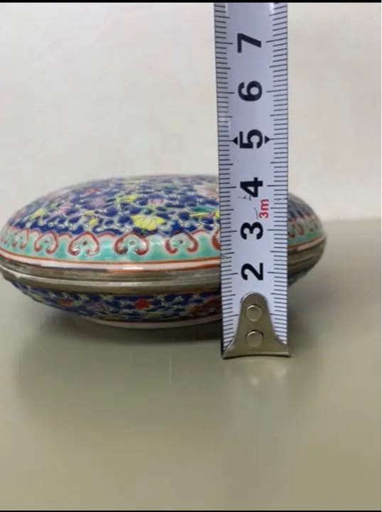 中国清乾隆年製銘粉彩香盒　骨董　 古美術　コレクション唐物　アンティーク江戸青磁