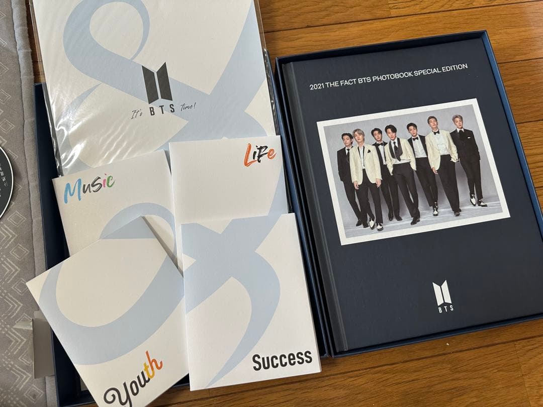 BTS グッズ まとめ売り DVD 文具 ぬいぐるみ K-POP