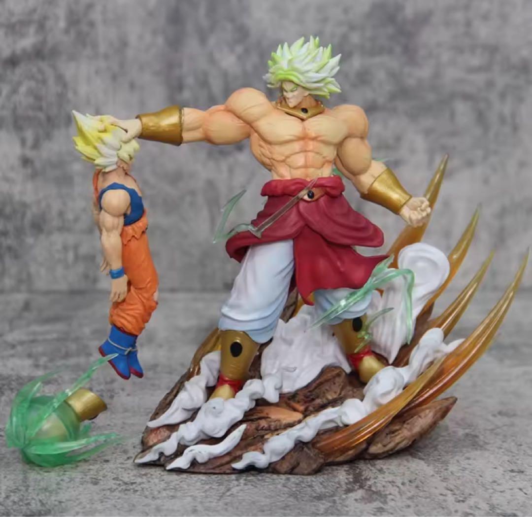ブロリー　ドラゴンボール　フィギュア