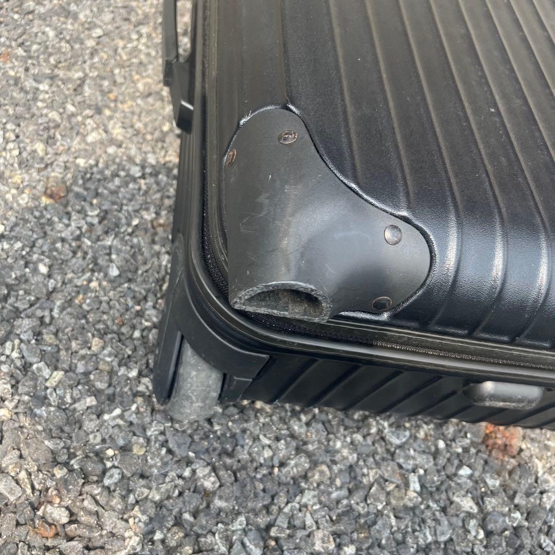 リモワ　サルサ　キャリーケース　３３L　機内持ち込み可　ブラック　85152