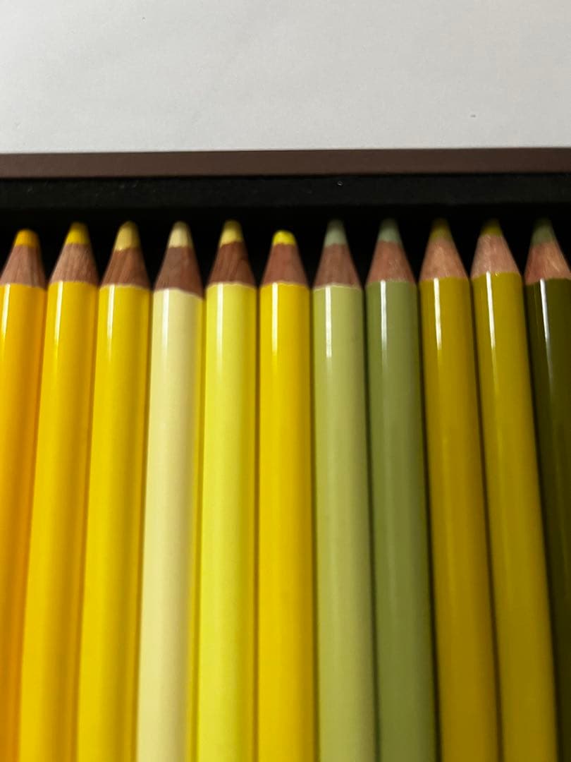 三菱鉛筆ユニカラー240色セットリミテッドエディション限定生産品