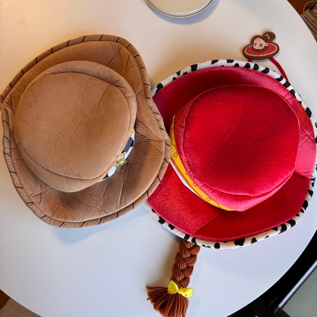 ウッディとジェシーのキャラクター帽子セット　ファンキャップ