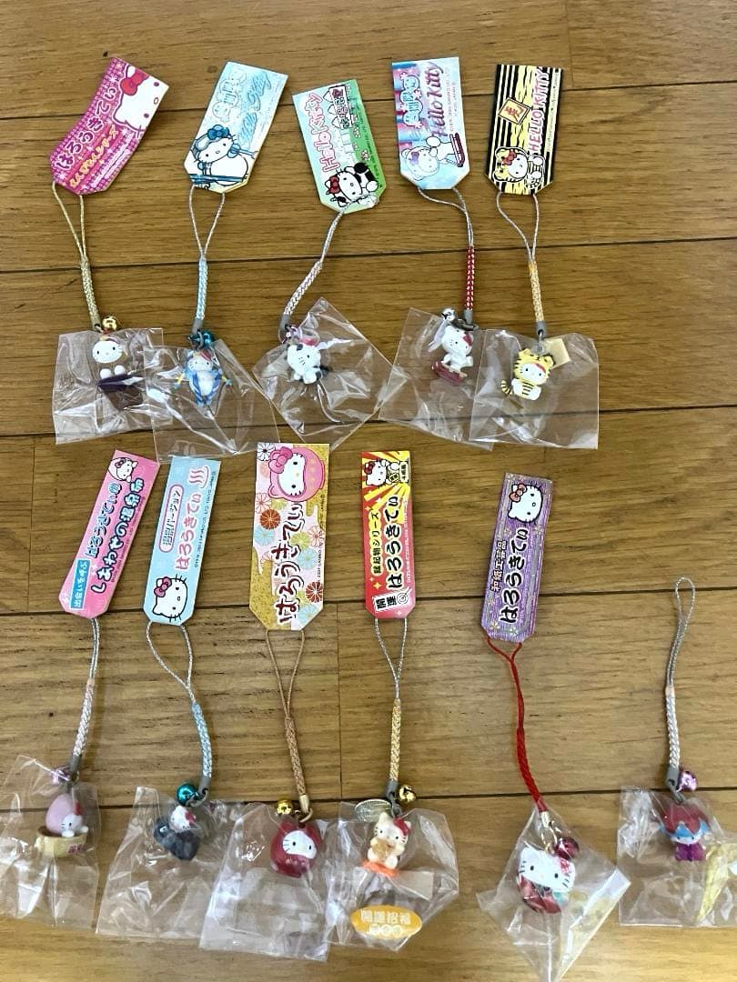 い*つ様 ハローキティ　ご当地限定　149個　根付け　ファスナーマスコット　スト