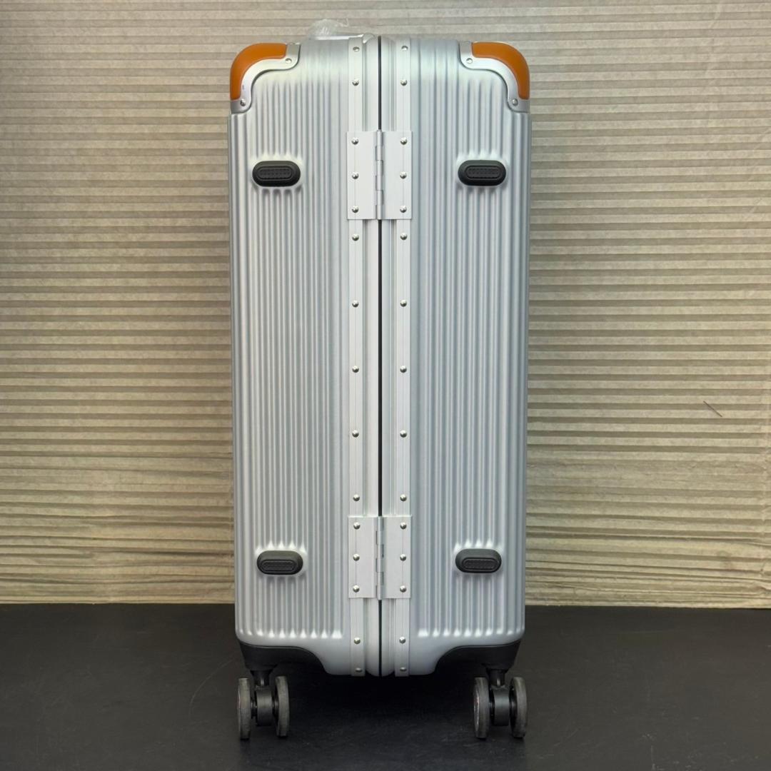 ☆未使用　スイスミリタリー プレミアム Cタイプ 64L SM-C624