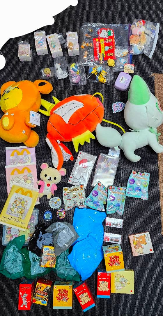 ポケモン　ちいかわ　ハッピーセット　ディズニーランド　まとめ売り