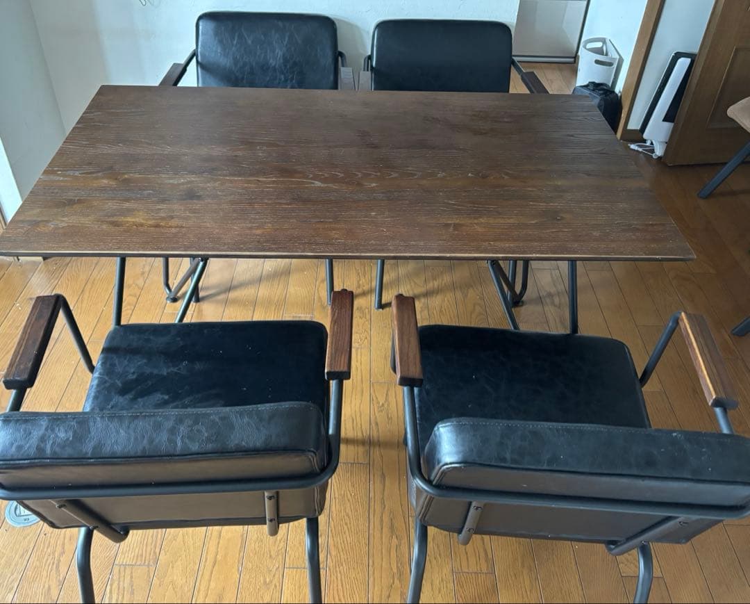 LOWYA（ロウヤ）　ヴィンテージ風ダイニングテーブルセット　大阪府引き取り限定