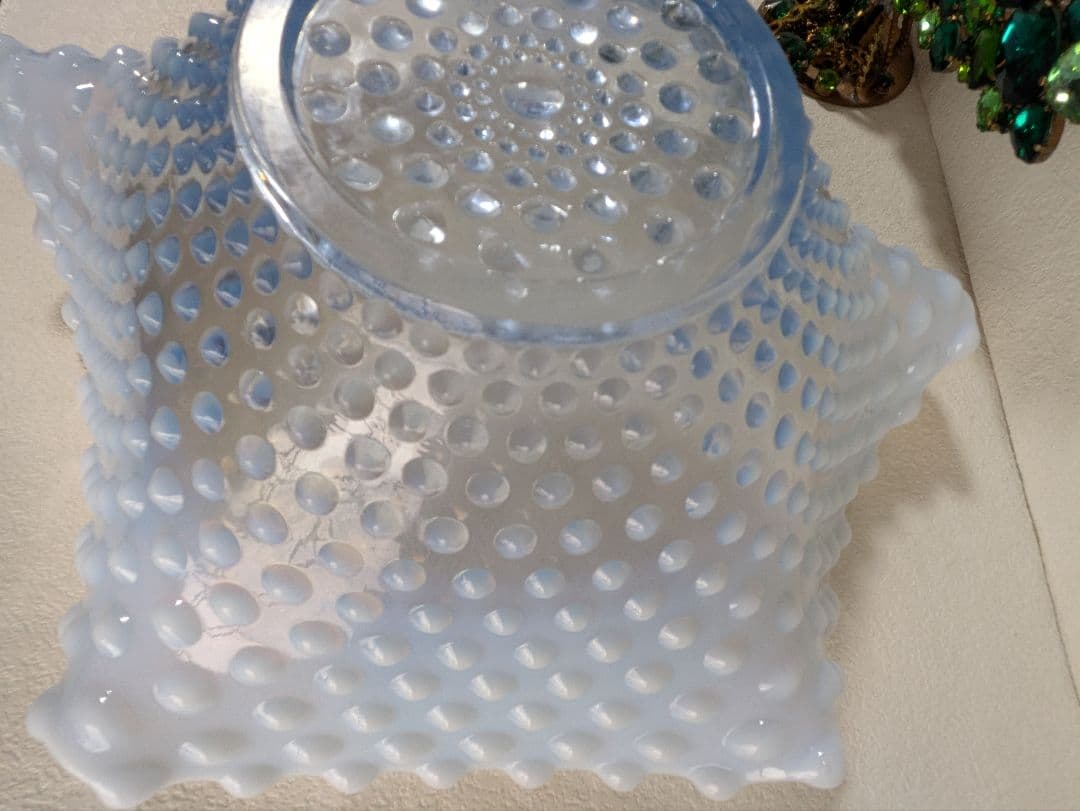 Duncan Miller社　ラージブルーオパルセントホブネイル　フリルボウル