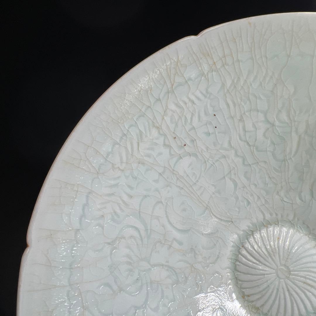 中国宋時代　青影陰刻輪花鉢　木箱付　直径約19.5㎝東Y8-0105☆2Fトヒカ