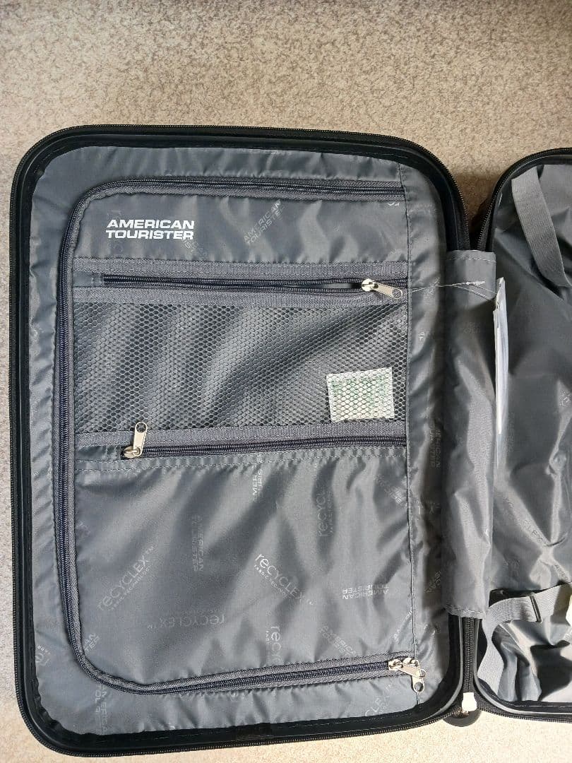 【新品未使用品】キャリーケース　アメリカンツーリスター　機内持ち込み可　黒色