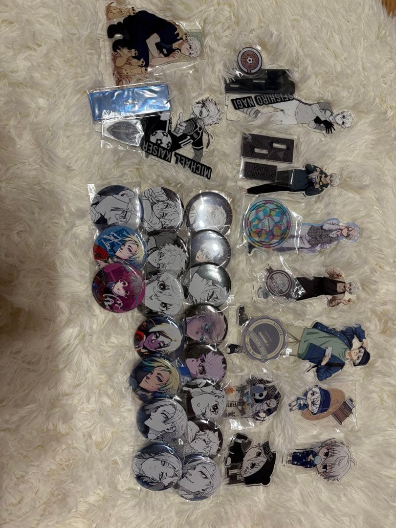 ブルーロック　凪　グッズ　缶バッジ　アクリルキーホルダー　アクリルブロック