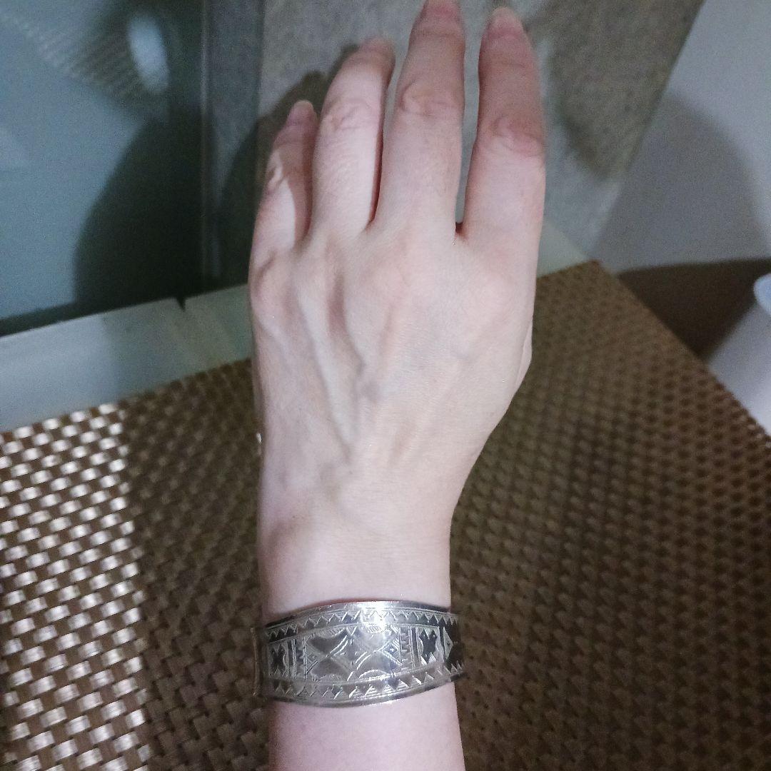 ほぼ未使用　ADAWAT'N TUAREG バングル フリーサイズ