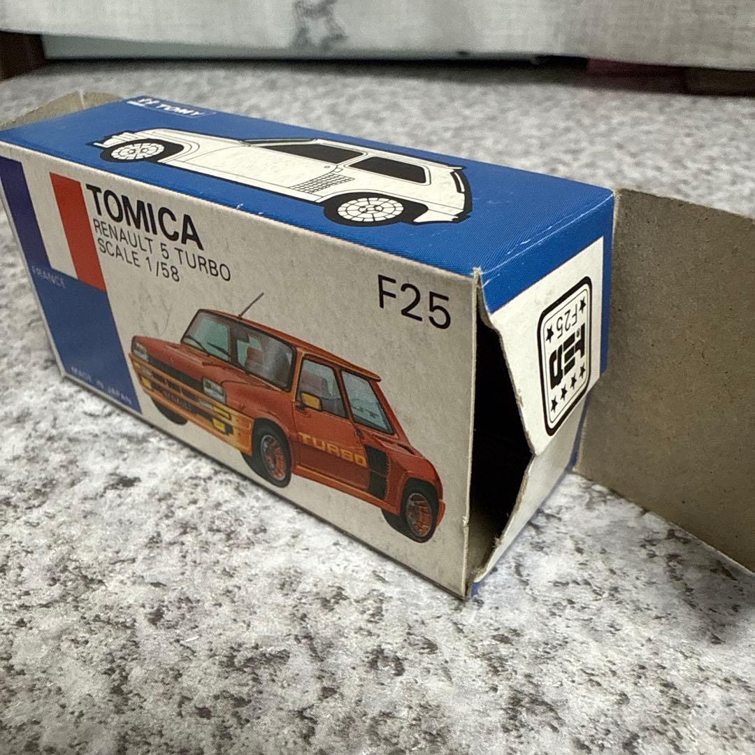 トミカ青箱外国車シリーズF24メルセデスベンツ&F25ルノー5