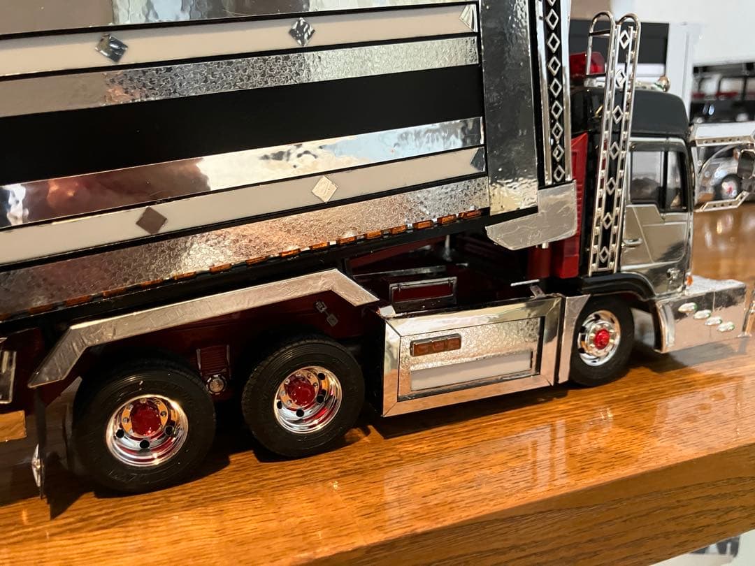 デコトラ、プロフィア、デカ箱、ダンプ、1／32、完成品