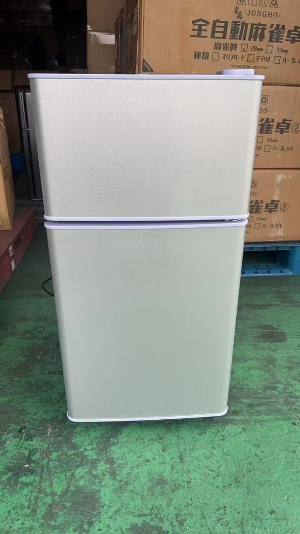 中古美品 冷蔵庫 一人暮らし冷凍冷蔵庫 60L　シルバー