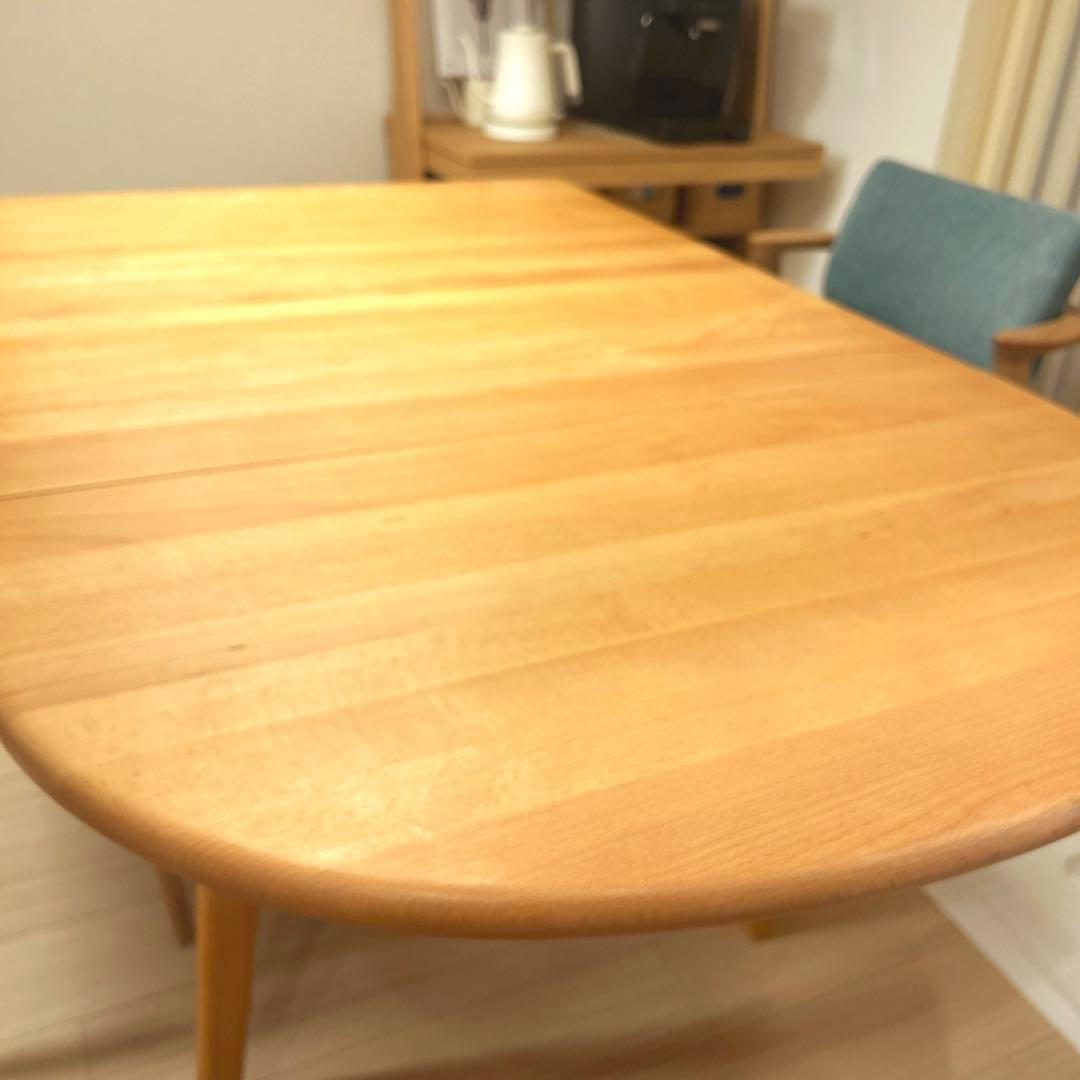 カールハンセン & サン 伸長式 ダイニングテーブル