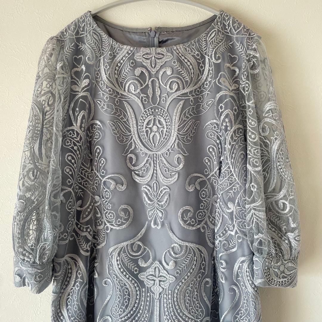 エンブロイダリーコクーンドレス ／ ブルー