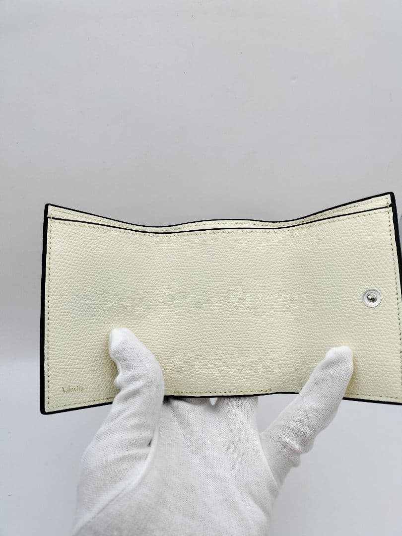 MY Valextra ホワイト 三つ折り財布