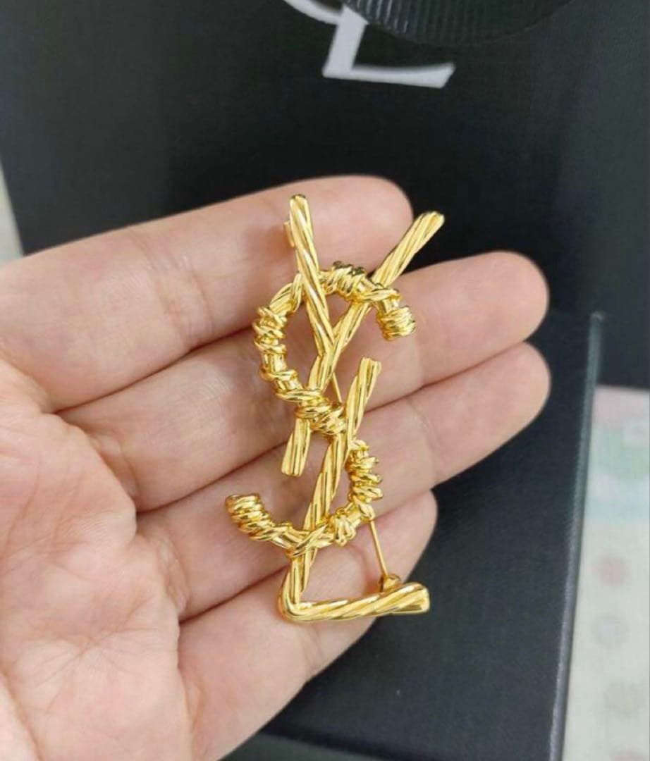 イヴサンローランYves saint Laurent ブローチ